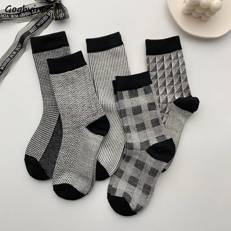 Pretty Black Grey Socks (5 patterns)