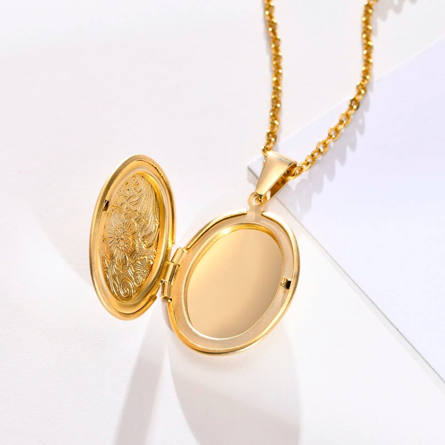 Locket Necklaces (17 options)