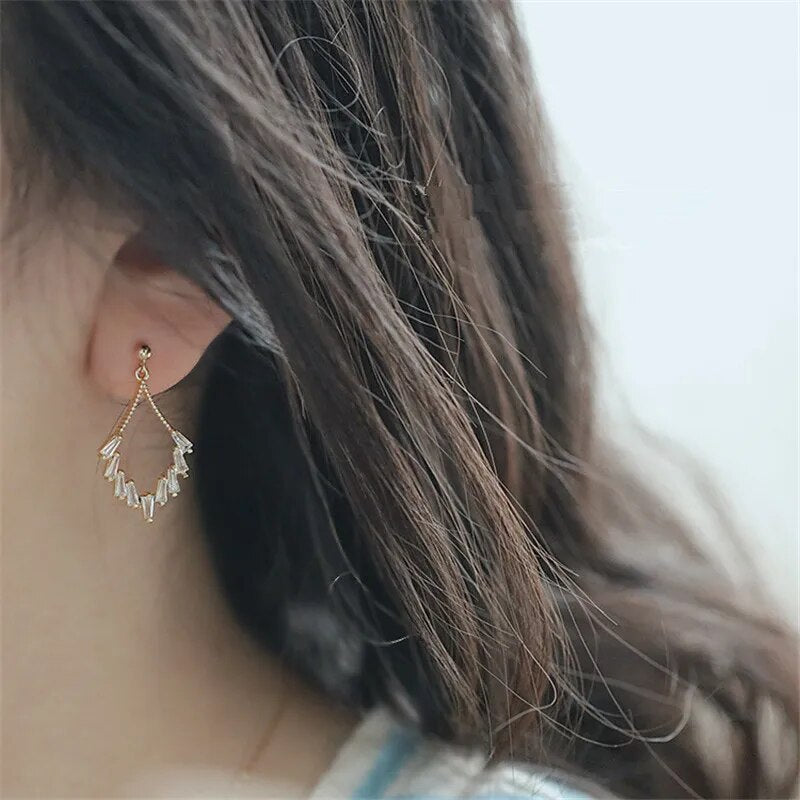 Delicate Luxury Earrings (Gold/Silver)