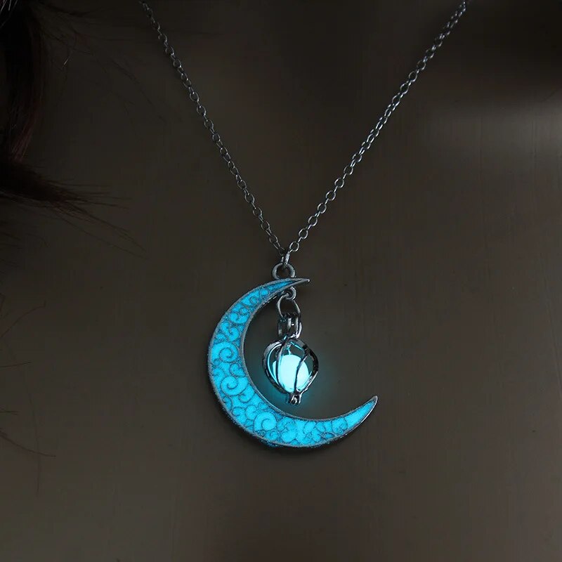 Moonlight Glow In The Dark Necklace (3 colors)