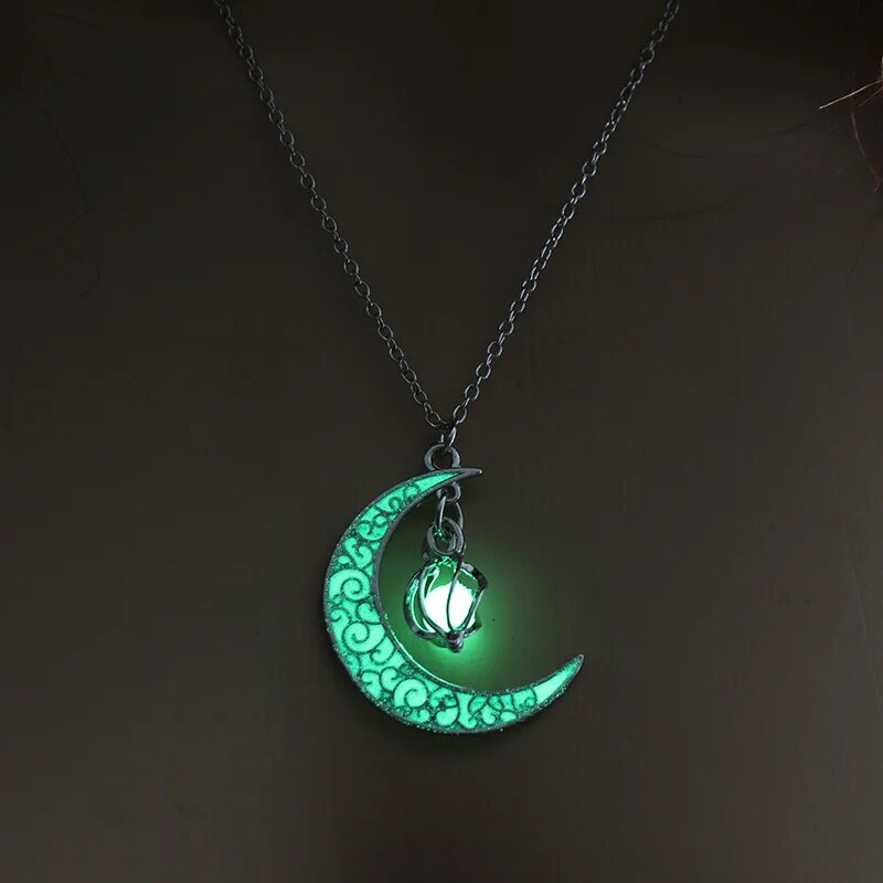 Moonlight Glow In The Dark Necklace (3 colors)