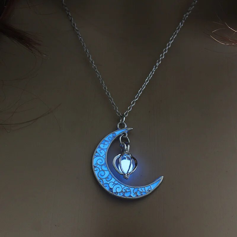 Moonlight Glow In The Dark Necklace (3 colors)