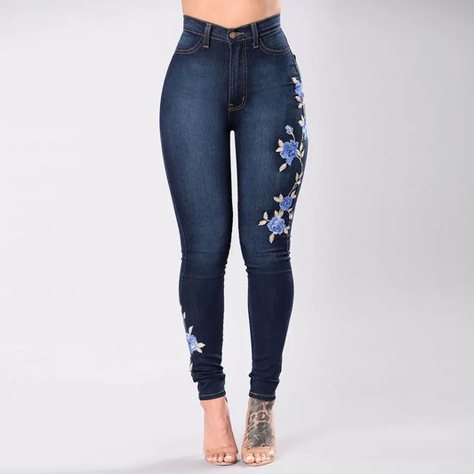 Jeans With Embroidered Flowers