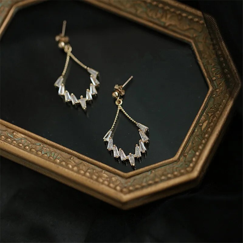 Delicate Luxury Earrings (Gold/Silver)