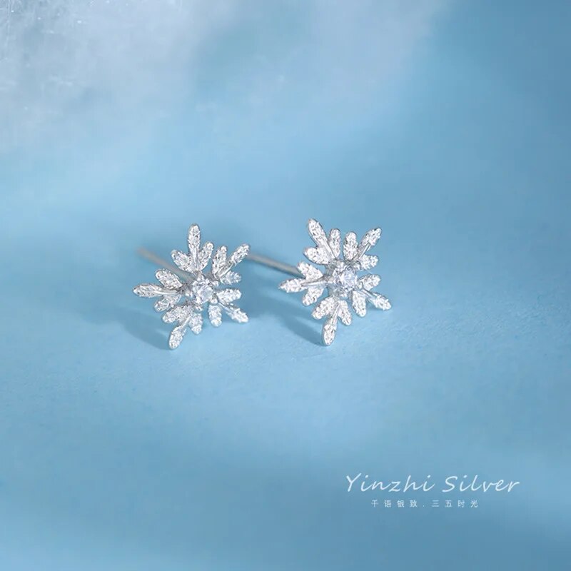 Simple snowflake Stud Earrings