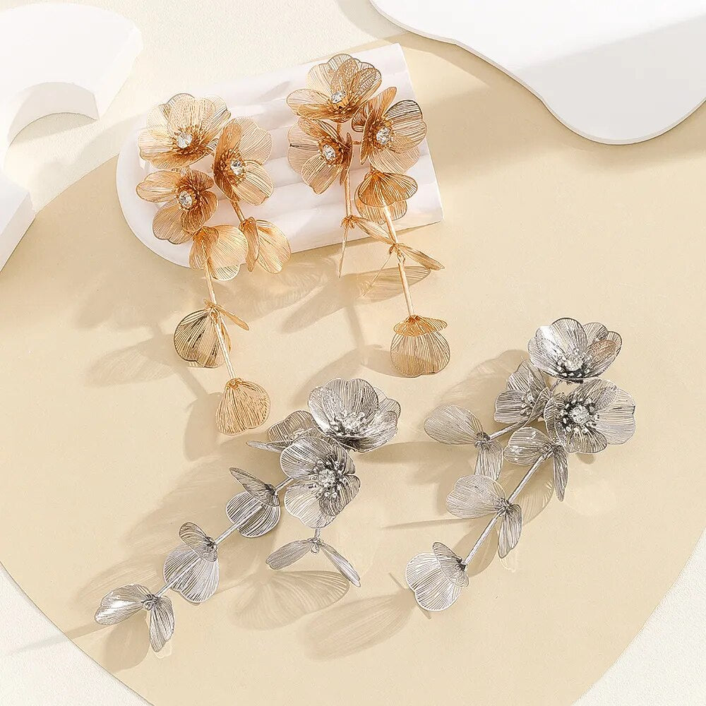 Big Flowers Tassel Drop Earrings (Gold/Silver)