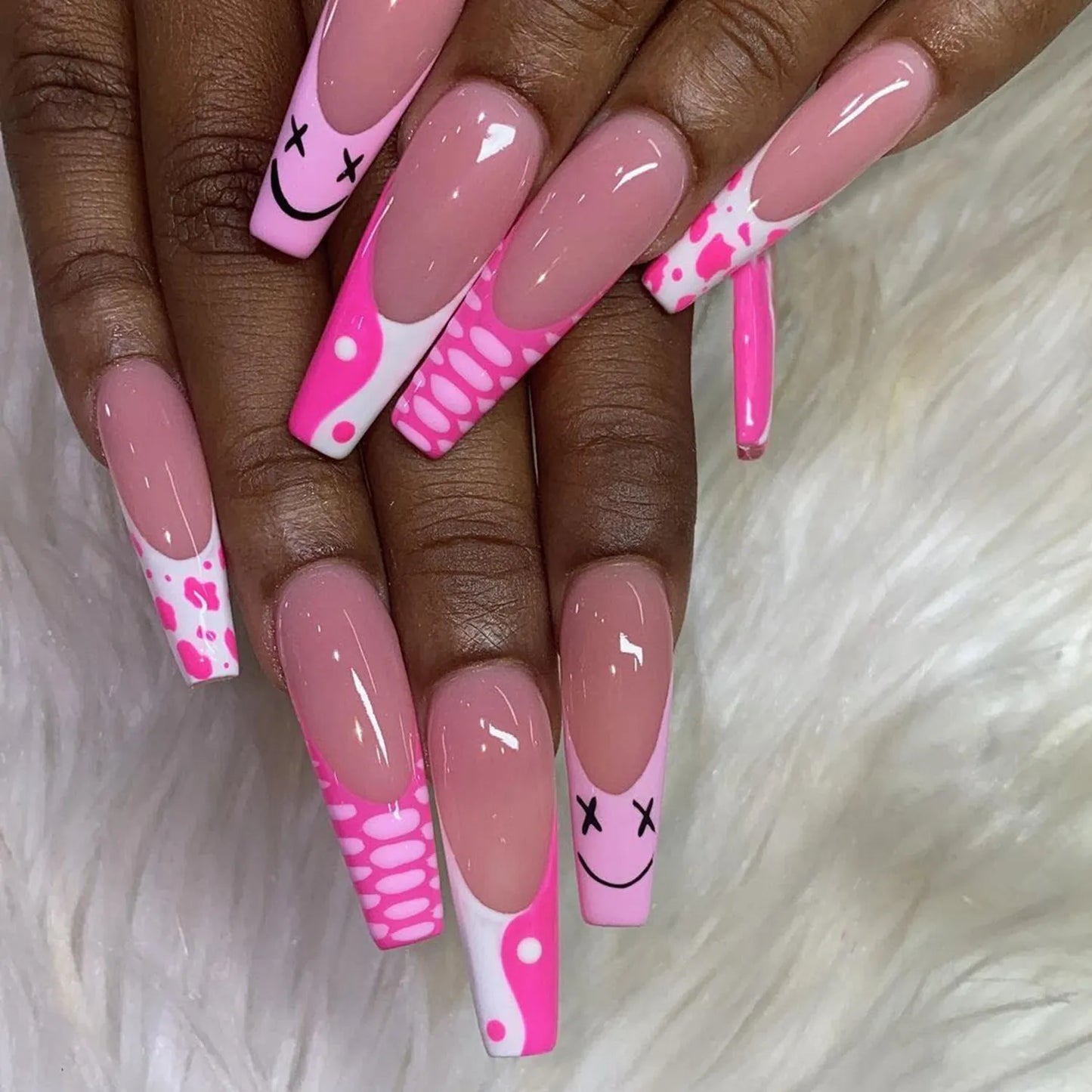 24pcs Press on Nails (8 styles)