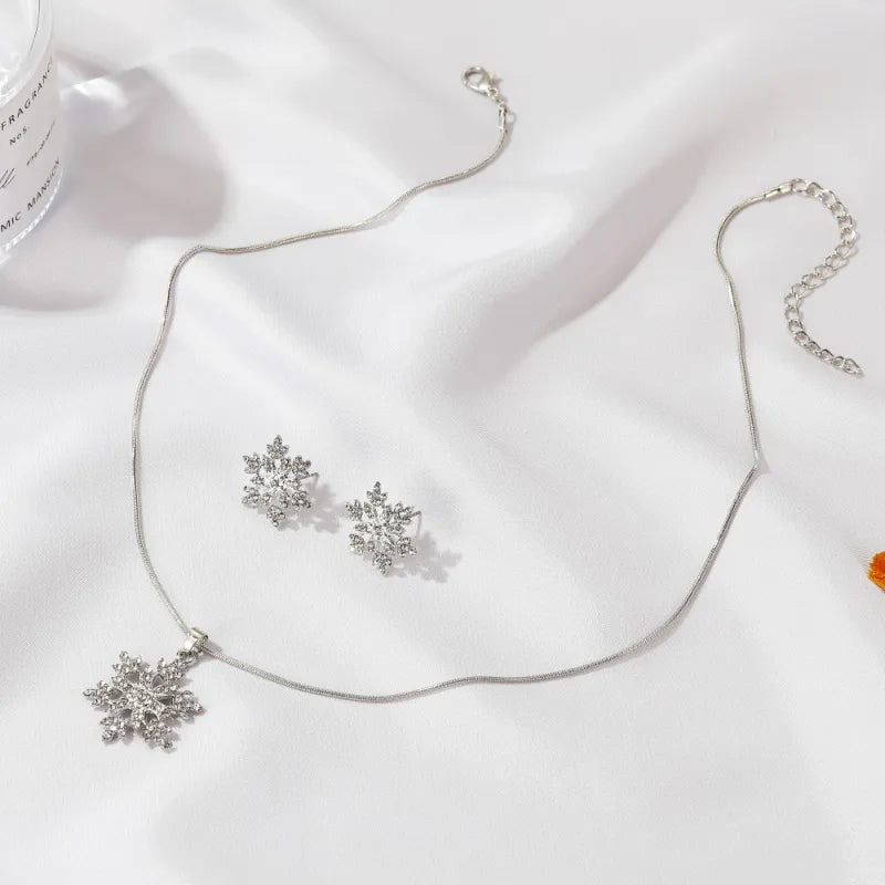 Snowflake Necklace & Earring Set (Silver/Gold)