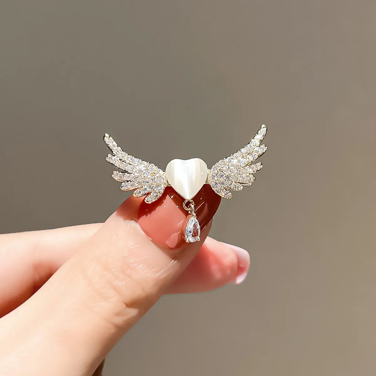 Elegant Angel's Wings Rhinestone Brooch