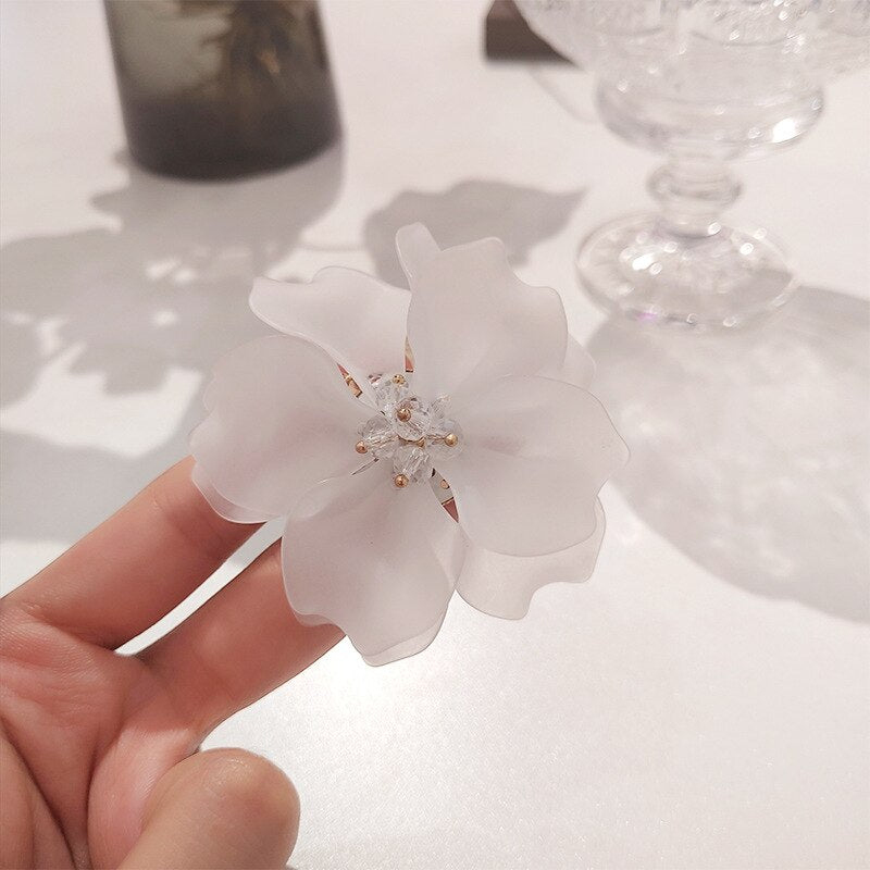 White Arcylic Flower Earrings