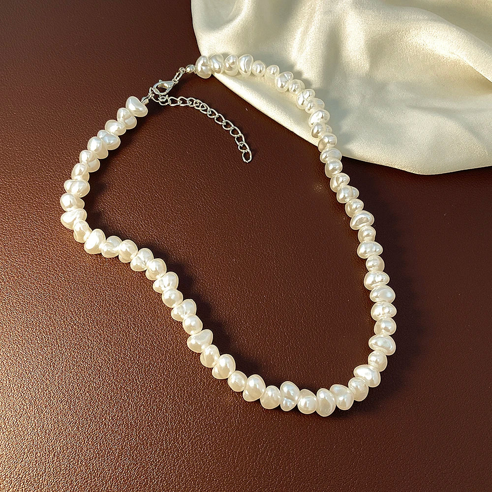 Irregular Pearl Choker Necklace