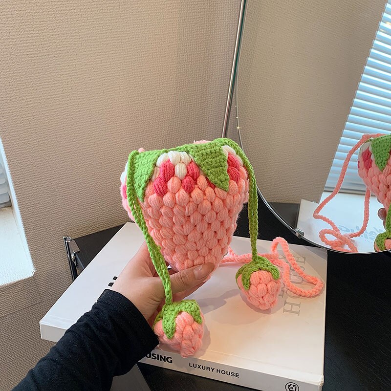 Strawberry Woven Bag (red/pink)