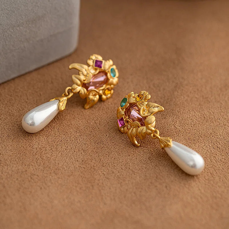 Teardrop Pearl Flower Earrings