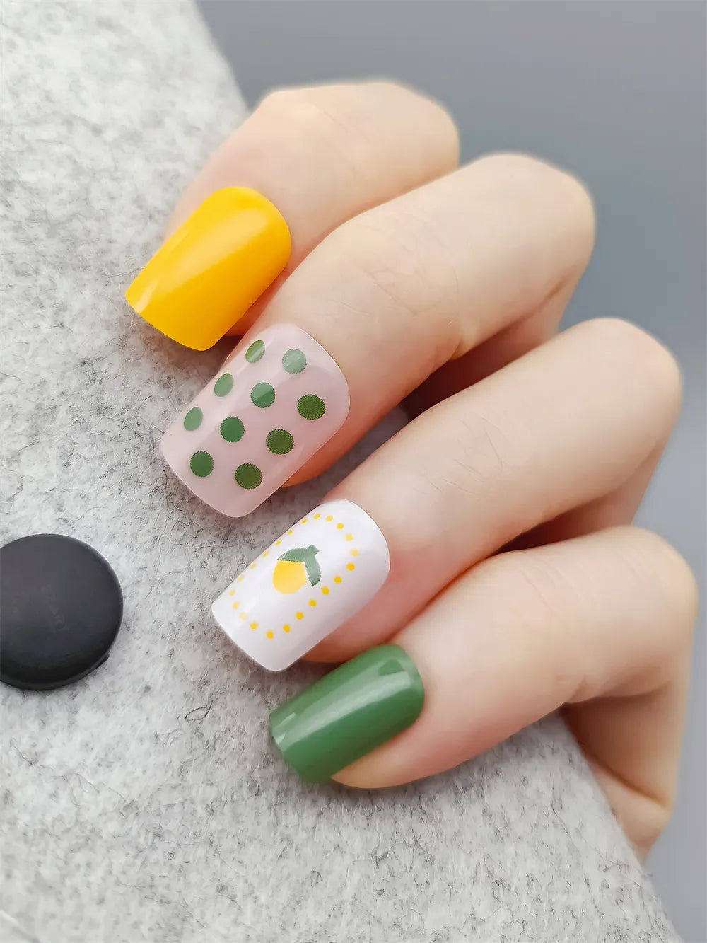 24pcs FRUITS Press On Nails (9 styles)