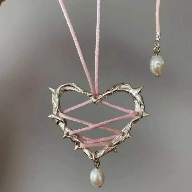 CLEARANCE! Thorns Heart Pearl Necklace