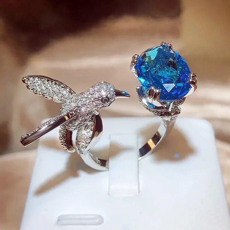 Hummingbird Ring (3 colors)